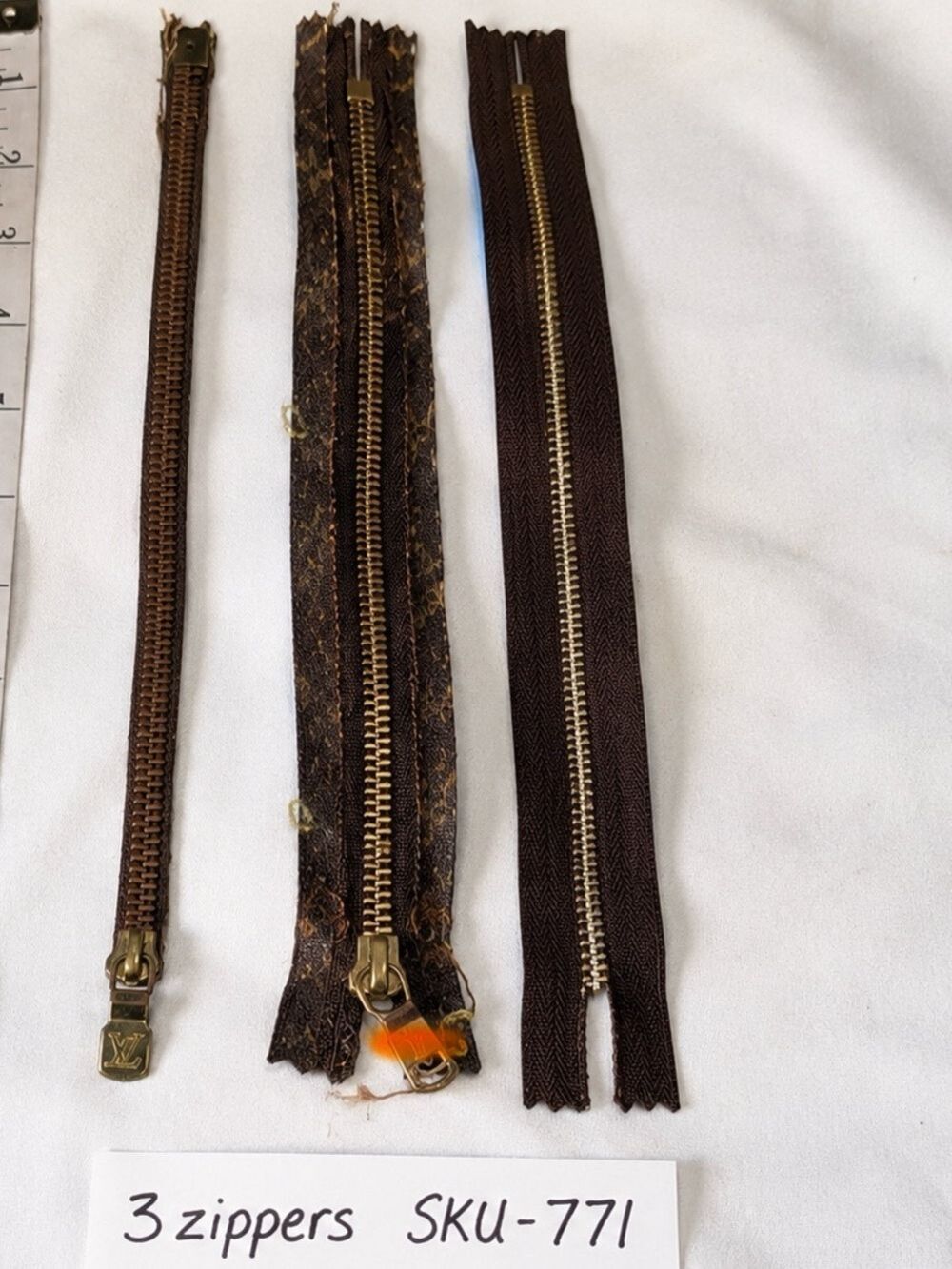 Authentic Louis Vuitton Zipper Pull & Zipper Parts Gold Tone Repair SKU-771